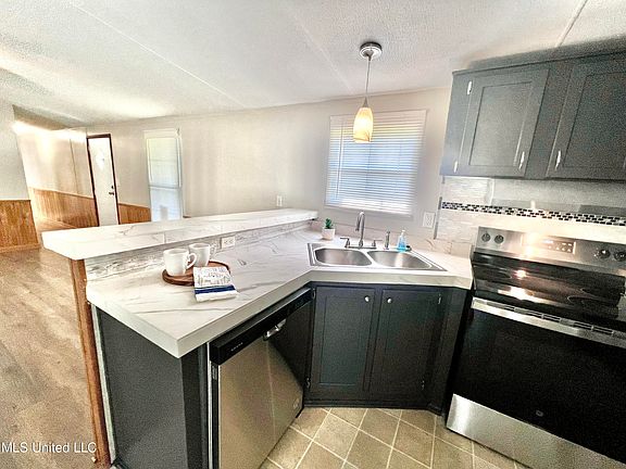 3rd image of 7706 Rockvale Dr