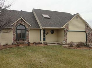 110 Lake Ct, Decatur, IN 46733