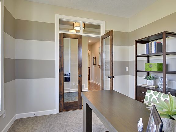 Photo of similar home.