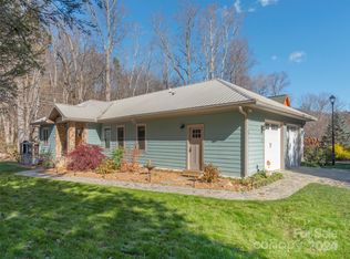 67 Rushing Creek Ln, Maggie Valley, NC 28751