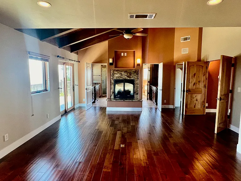 300 Corona Rd — Photo 56