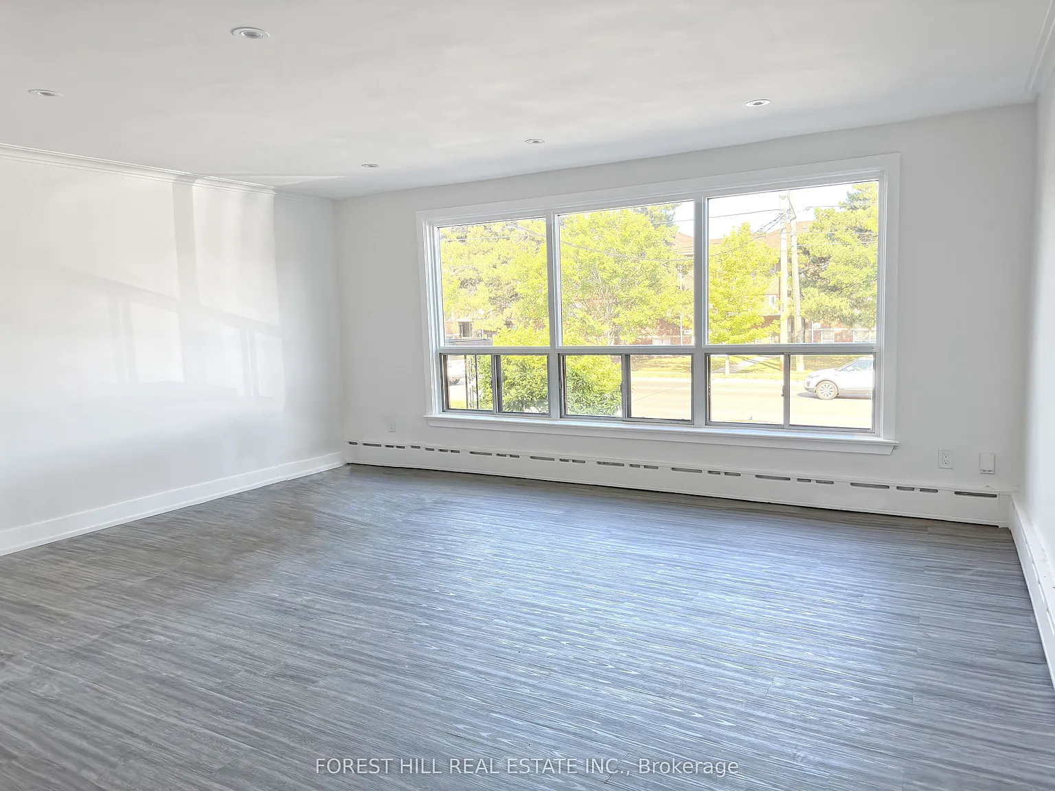 3 bed, $2,900 — Photo 2
