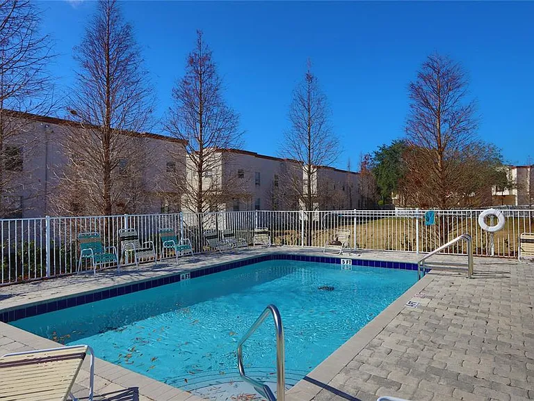 3617 Bay Heights Way — Photo 24