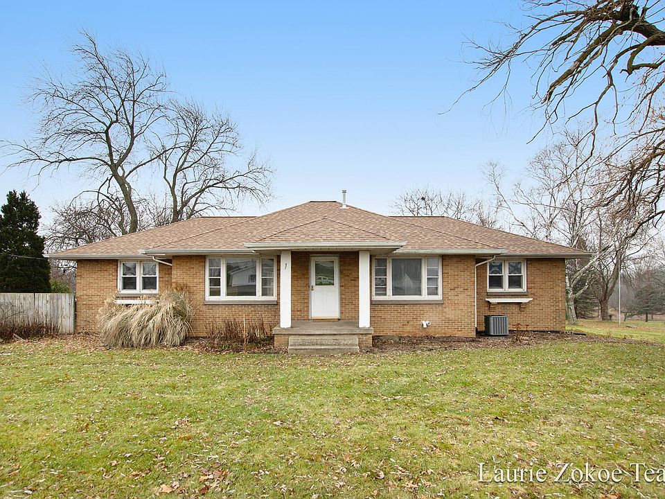 1st image of 250 Lake Michigan Dr NW