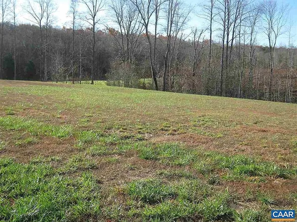 270 Heritage Dr, Zion Crossroads, VA 22942