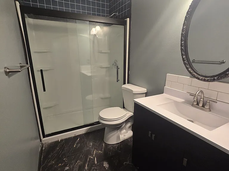 920 W Leon Dr — Photo 3