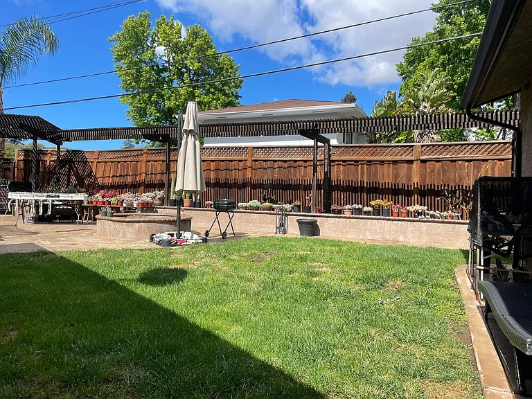 38160 Hastings Ct — Photo 8