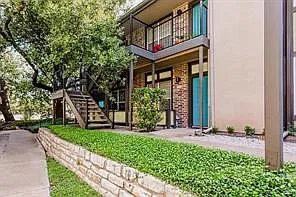 1 bed, 1.0 bath, 650 sqft, $1,195 — Photo 2