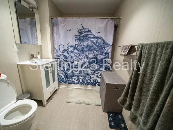 23-15 Astoria Boulevard image 13 of 22