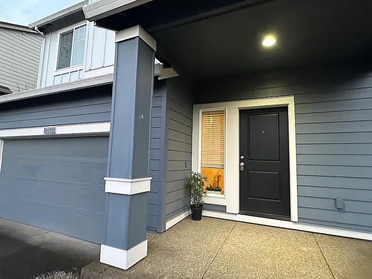 2671 Laura Vista Dr NW — Photo 2