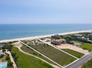 226 Dune Rd, Quogue, NY 11959