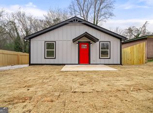 532 S Pond St, Toccoa, GA 30577