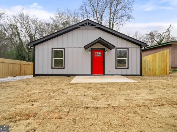 532 S Pond St, Toccoa, GA 30577