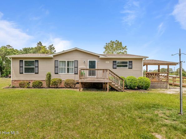 120 Church Road, Hubert, NC 28539