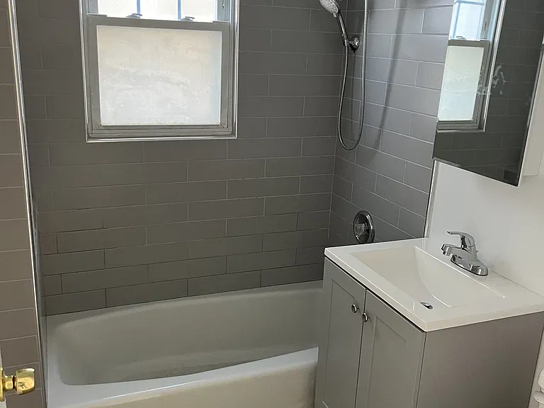 12 Abbott Pl #1 — Photo 8