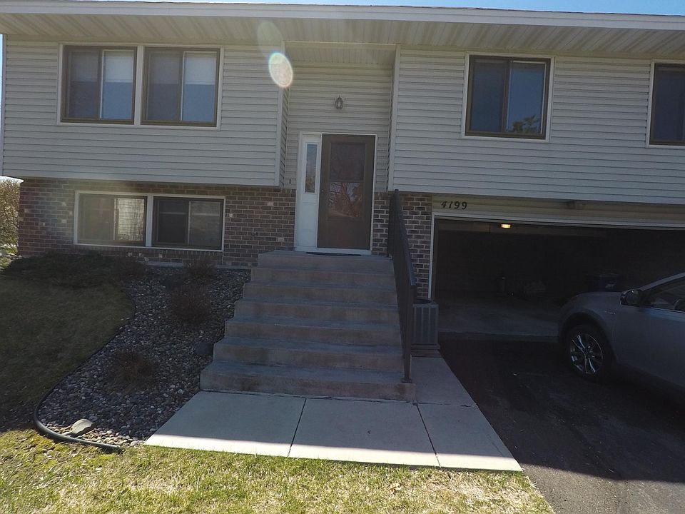 Split Level Townhome with 2 Car Garage