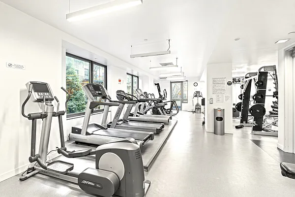 Sold by Nest Seekers International | media 9