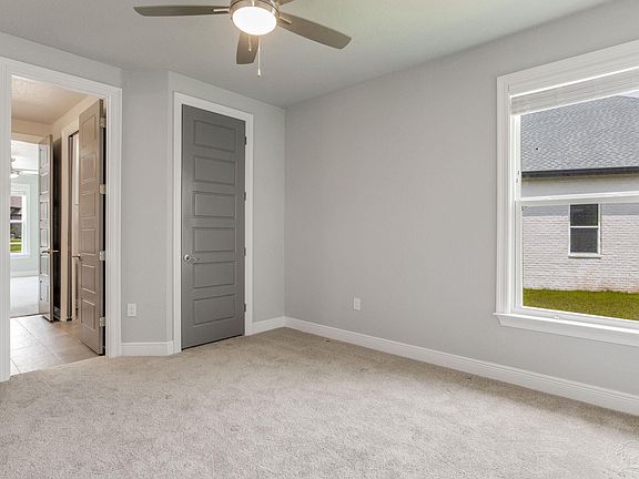 5th image of 5840 Huntington Creek Blvd