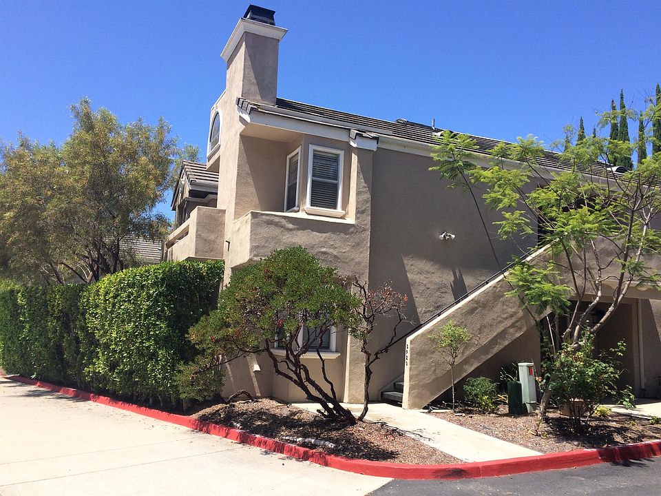 1st image of 2920-202 Luciernaga St #2920-202