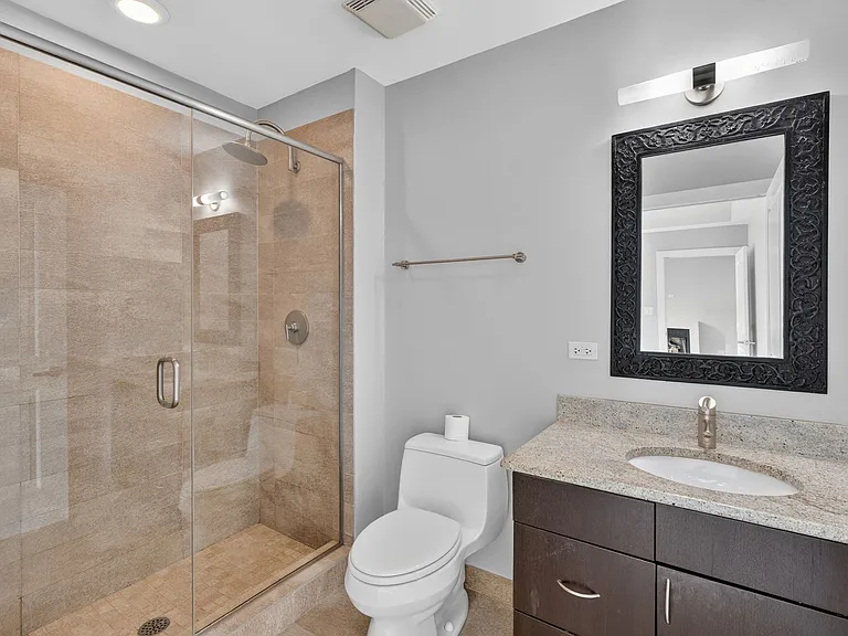 525 Kedzie St — Photo 46