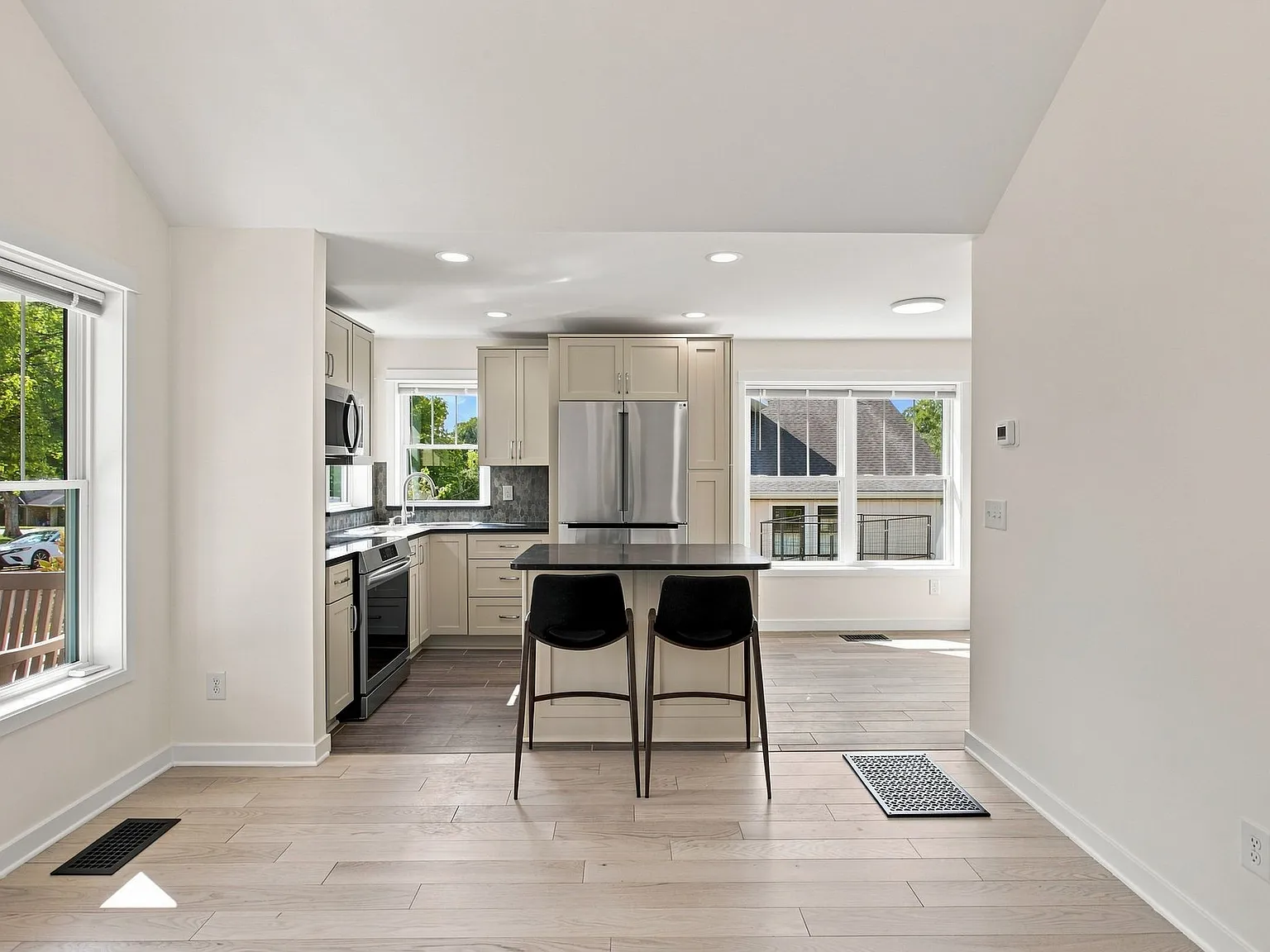 413 4th Ave ADU — Photo 4