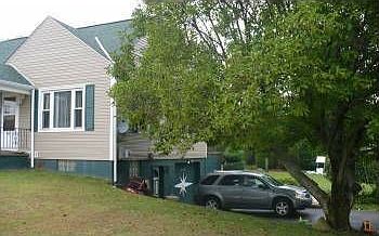 2nd image of 105 Elaine Ave
