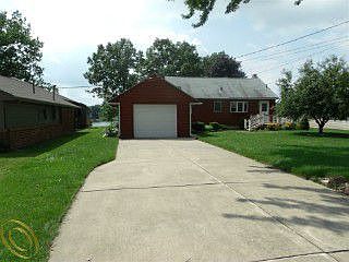 3rd image of 5857 Rowley Blvd