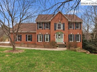 2027 Fairview Circle, Wilkesboro, NC 28697