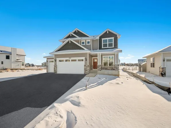 2942 Trinity Dr, Shakopee, MN 55379