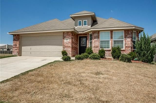 1st image of 312 Crescent Creek Ln