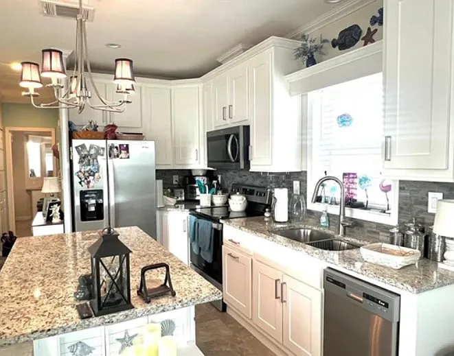 4637 W Palm Dr — Photo 3