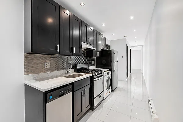 Rented by REAL New York | media 3