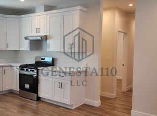 11040 1/2 Genesta Ave, Granada Hills, CA 91344