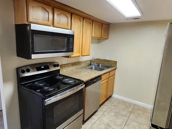 5740 S 900 E APT 4, Salt Lake City, UT 84121