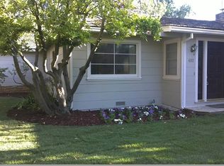 492 Cuesta Dr, Los Altos, CA 94024