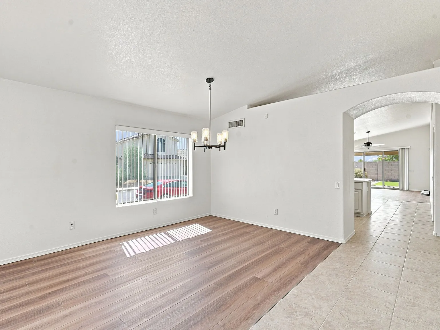 3 bed, 1632 sqft, $2,550 — Photo 4