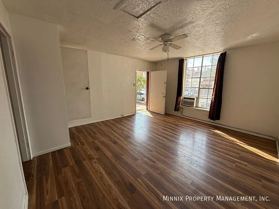 1526 E. Yandell #3 — Photo 4