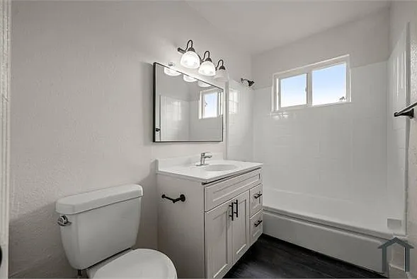 3838 Gibraltar Ave #18 — Photo 16
