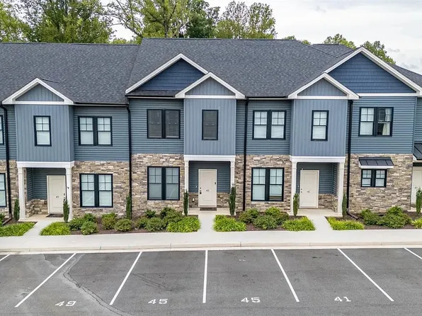 49 Cuddington Ln, Lynchburg, VA 24501