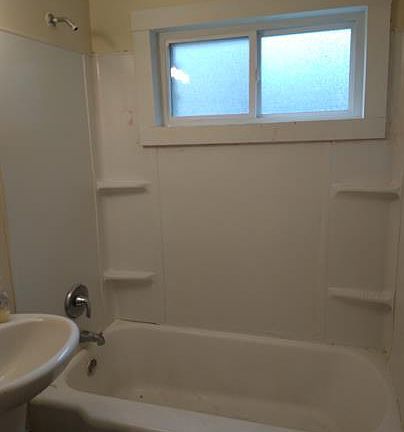 5th image of 201 Chandler Dr Unit 4C-1