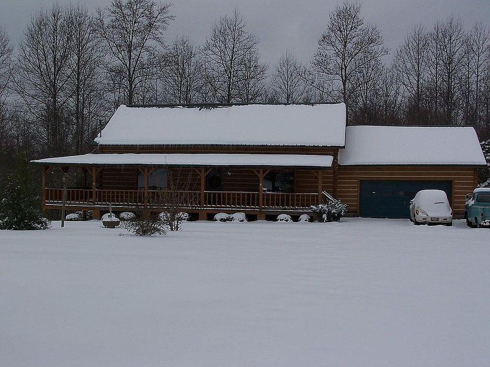 2nd image of 164 N Howard Fitch Rd