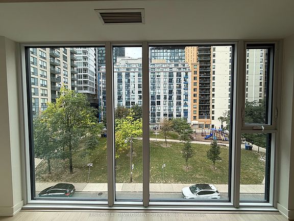 5th image of 65 Mutual St #408