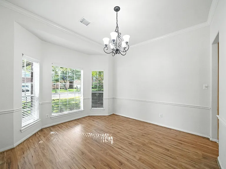 1626 Maryvale Dr — Photo 5