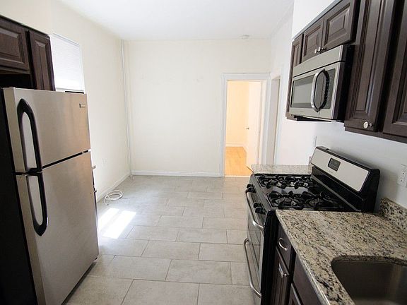2nd image of 4816 46th St APT C3