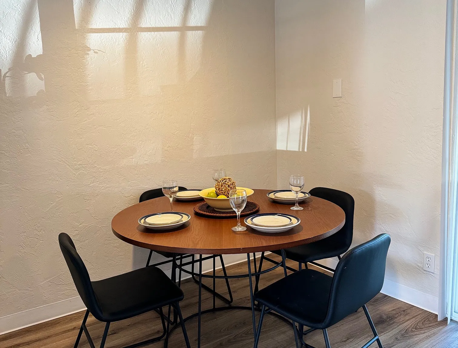 Gateway Village Apartments — Photo 4