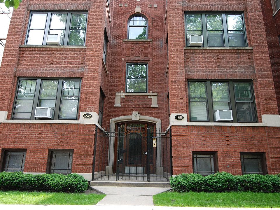 1st image of 1251 W Thorndale Ave