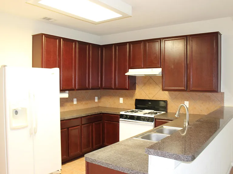 2830 Youpon Lake Ct — Photo 10