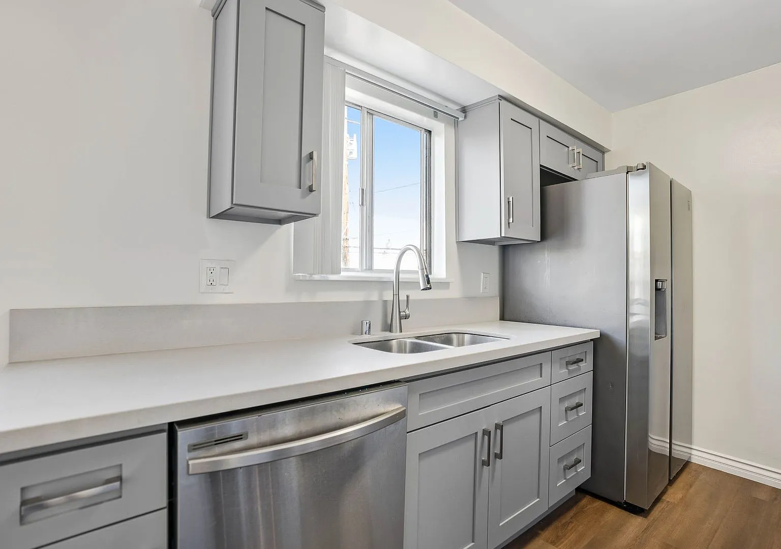 Casa Grande Apartments — Photo 2