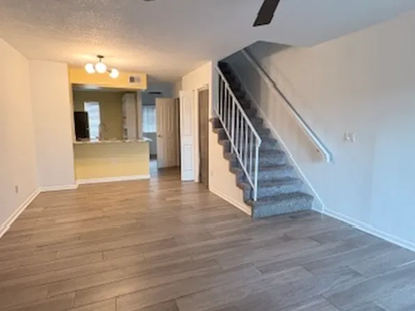 11305 Grandville Dr, Temple Terrace, FL 33617