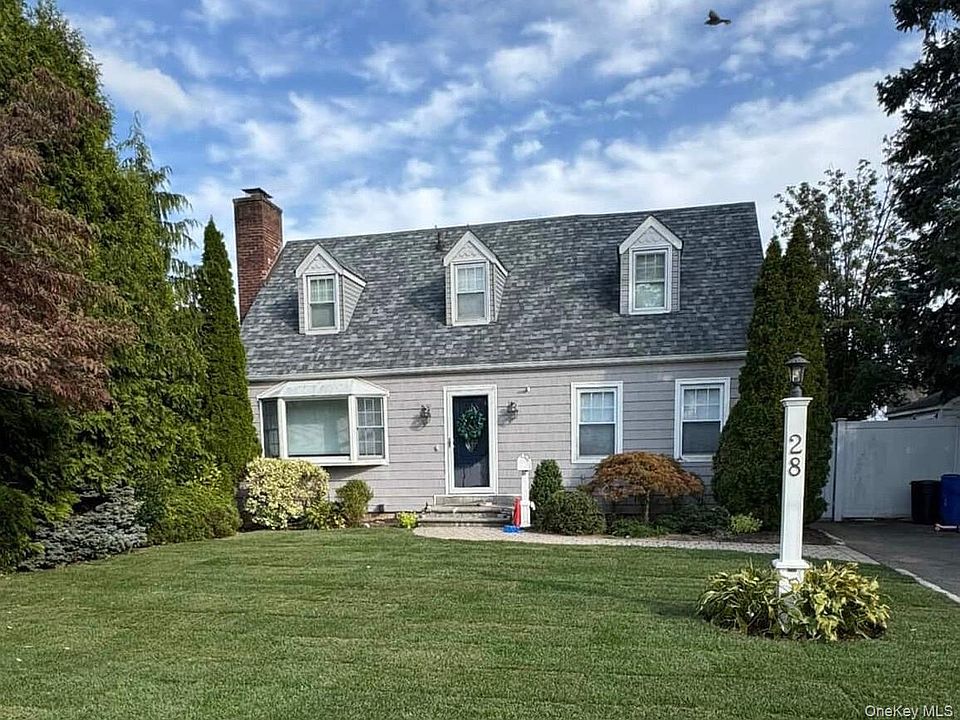 1st image of 28 Clifford Court
